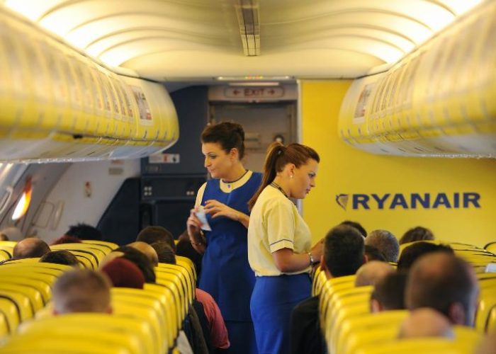 RYANAIR CUSTOMER SERVICE